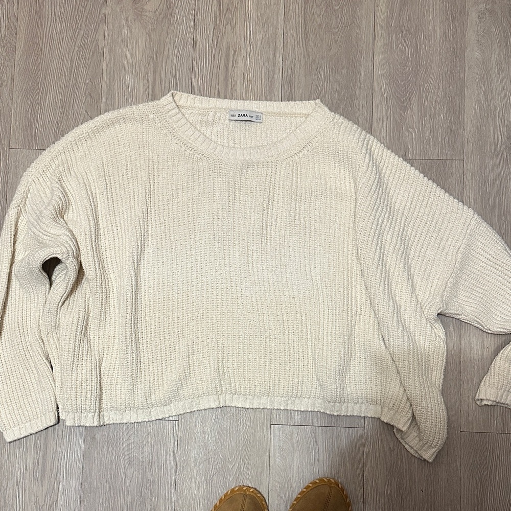 Zara Women's Cream Knit Crew Neck Sweater